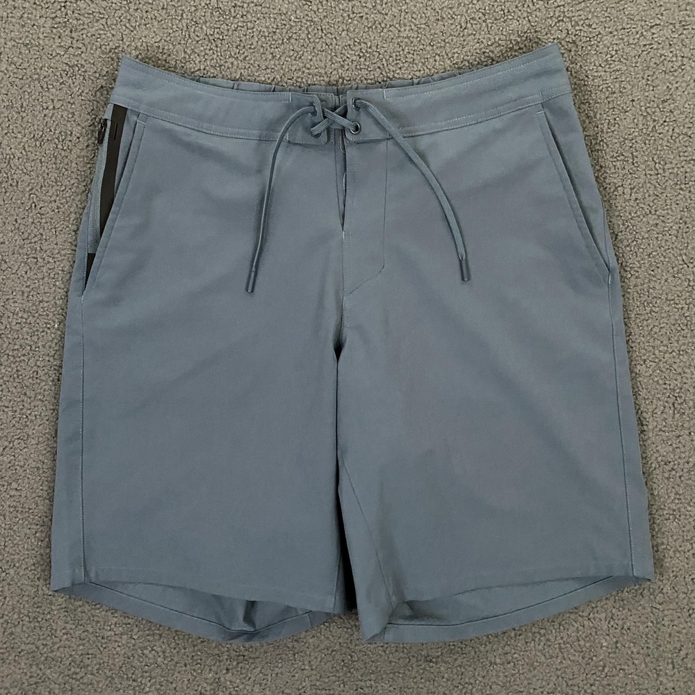 Ten Thousand Foundation Short Mens Medium 9" Hybrid Swim Board Running Athletic